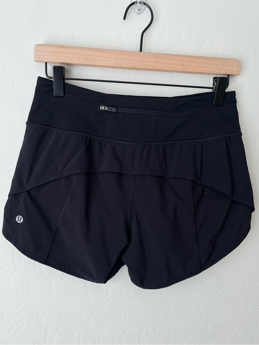 Lululemon speed up shorts black 4 long - Picture 8 of 9